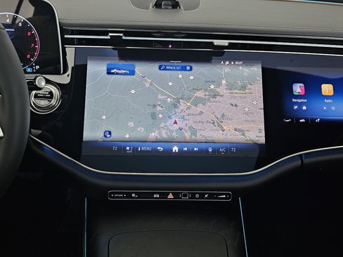 New 2026 Mercedes-Benz E 450 4MATIC Sedan image 32