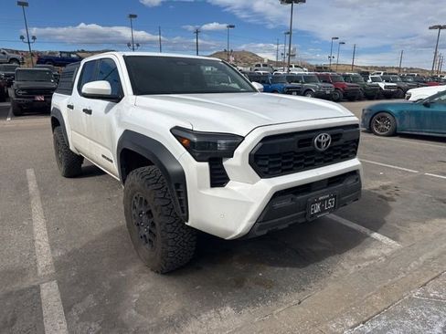 Used 2024 Toyota Tacoma TRD Off-Road w/ TRD Off Road Upgrade Package image 2
