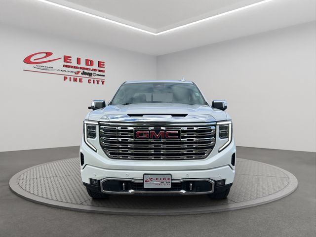 Used 2023 GMC Sierra 1500 Denali w/ Technology Package AWD/4WD image 13