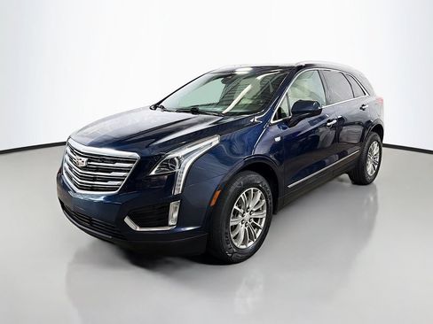 Used 2017 Cadillac XT5 Luxury w/ Driver Awareness Package AWD/4WD image 5