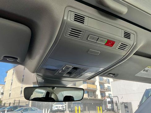 New 2026 Volkswagen Jetta SE FWD image 15
