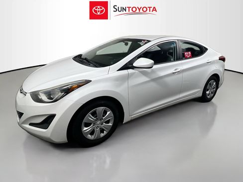 Used 2016 Hyundai Elantra SE image 9