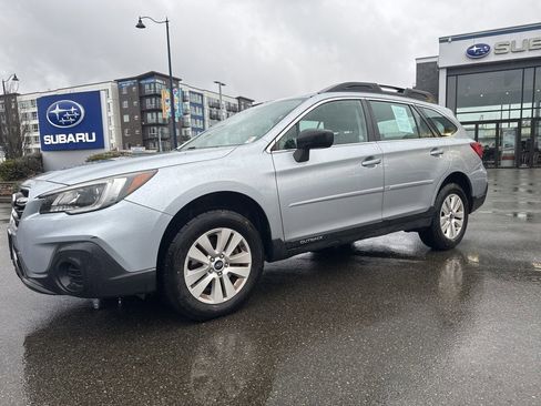 Used 2018 Subaru Outback 2.5i image 3