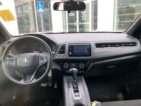 Used 2019 Honda HR-V Sport image 14