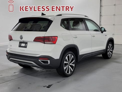 Used 2022 Volkswagen Taos SE image 9