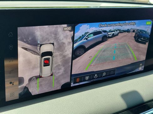 New 2025 Nissan Armada SL w/ Captain's Chari Seat Package image 35