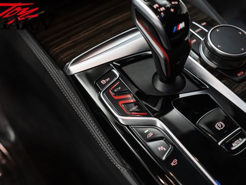 Used 2022 BMW M5 w/ Executive Package image 45