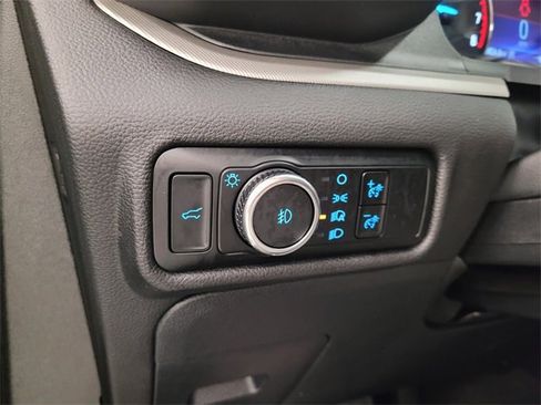Used 2023 Ford Explorer XLT w/ Equipment Group 202A image 28