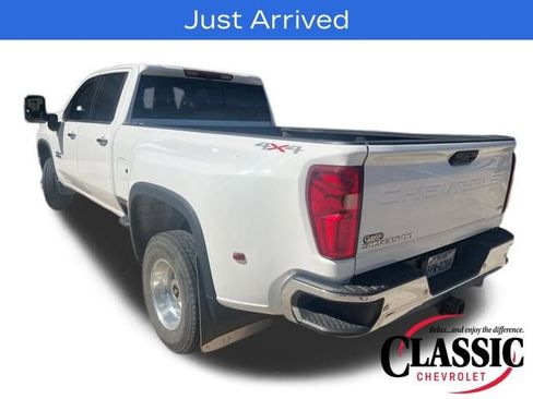 Used 2021 Chevrolet Silverado 3500 LTZ w/ LTZ Texas Edition image 5