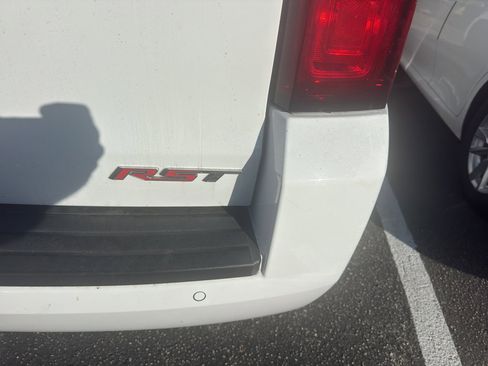 Used 2019 Chevrolet Tahoe Premier w/ RST Edition image 7