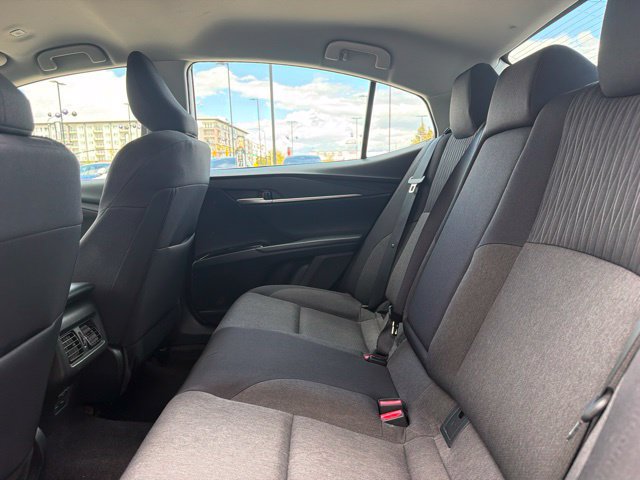 Used 2025 Toyota Camry LE w/ Convenience Package AWD/4WD image 18
