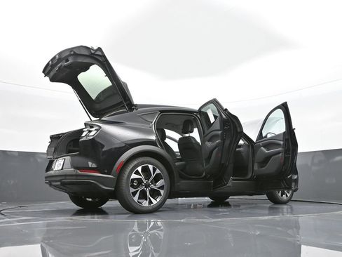 New 2024 Ford Mustang Mach-E Select w/ Comfort Package Lite image 31