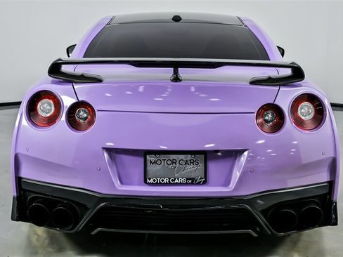 Used 2020 Nissan GT-R Premium AWD/4WD image 11