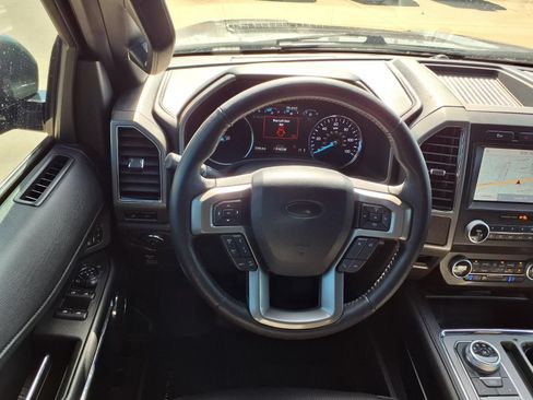 Used 2021 Ford Expedition XLT RWD image 17