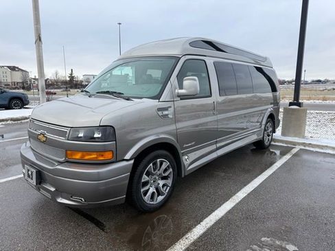 New 2026 Chevrolet Express 2500 Extended w/ Driver Convenience Package image 4