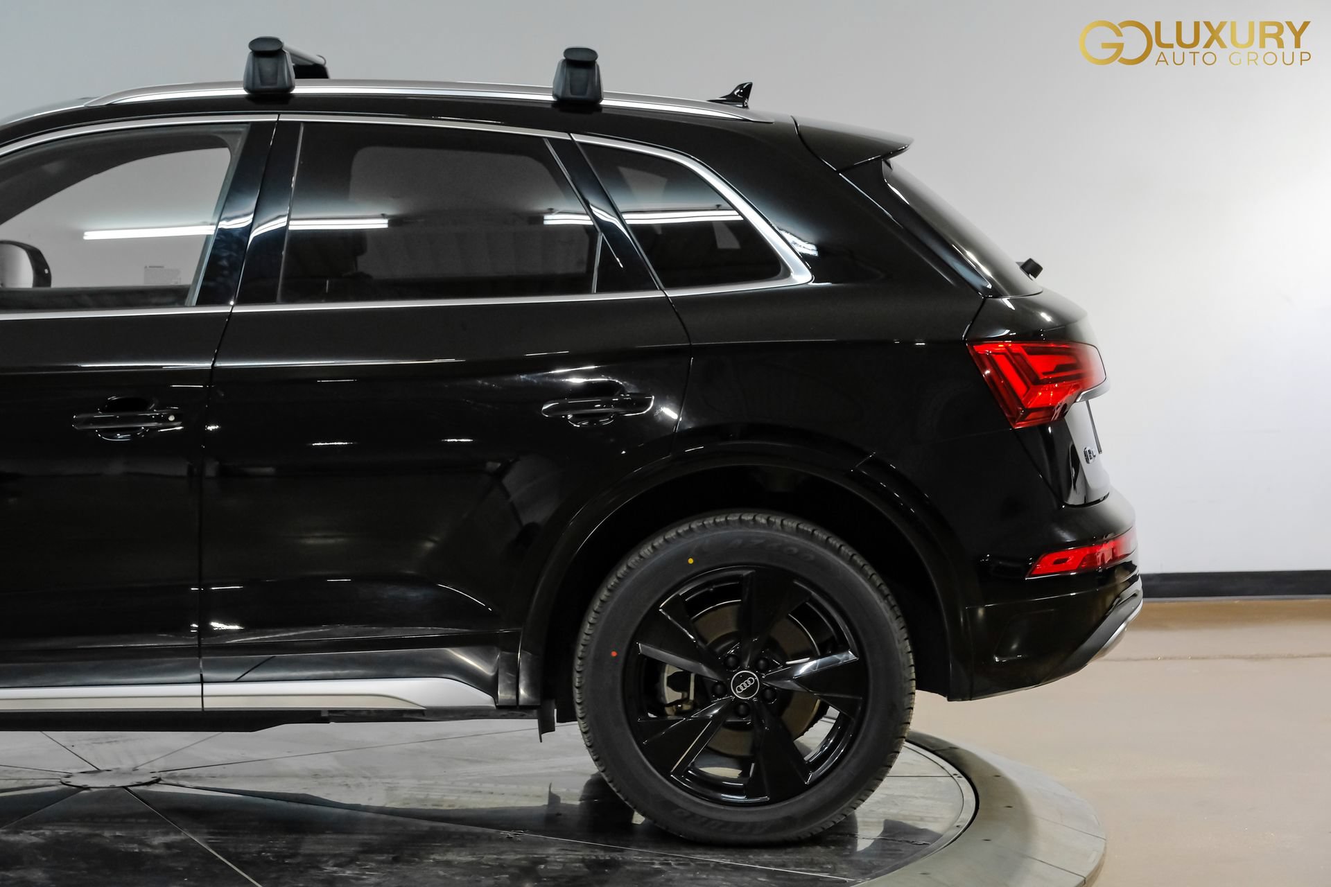 Used 2023 Audi Q5 2.0T Premium w/ Convenience Package AWD/4WD image 15