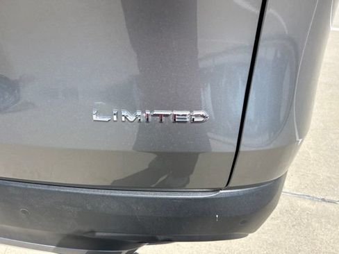 Used 2025 Toyota Grand Highlander FWD image 6