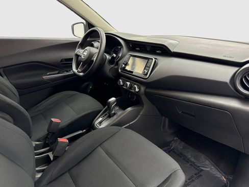 Used 2023 Nissan Kicks S FWD image 40