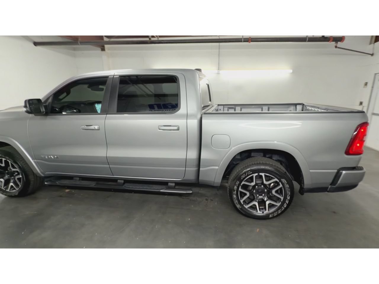 Used 2025 RAM 1500 Laramie w/ Sport Appearance Package AWD/4WD image 6