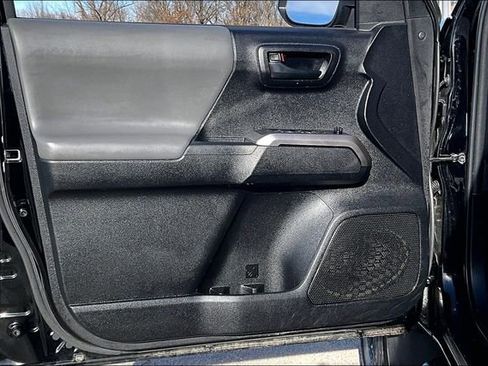 Used 2023 Toyota Tacoma SR5 image 21
