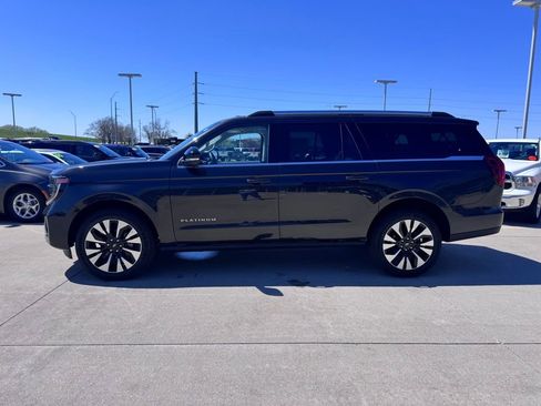 New 2026 Ford Expedition Max Platinum w/ Driver's Package AWD/4WD image 19