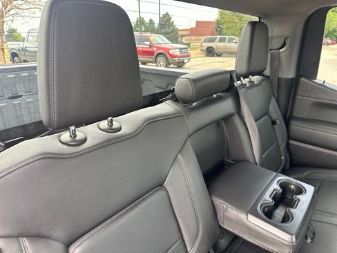 Used 2022 GMC Sierra 1500 SLT w/ X31 Off-Road Package AWD/4WD image 23