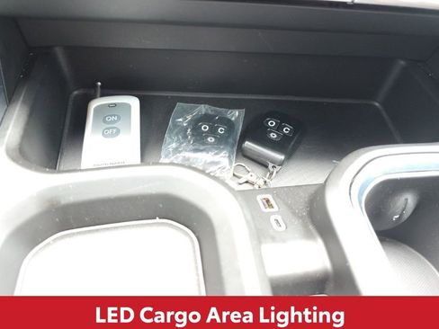 Used 2024 GMC Sierra 2500 Denali w/ Denali Reserve Package image 33