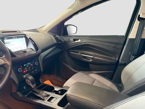 Used 2018 Ford Escape SE w/ SE Sync 3 Package image 24