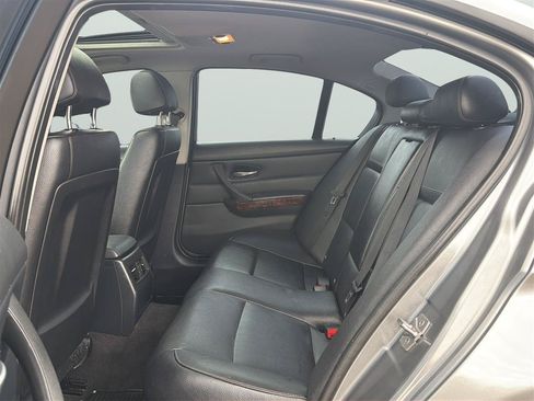 Used 2011 BMW 328i Sedan RWD image 17