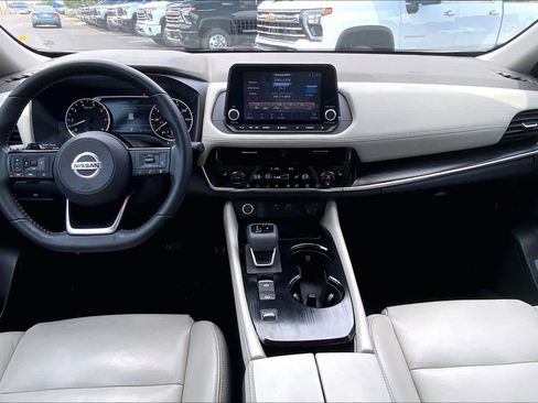 Used 2021 Nissan Rogue SL FWD image 16