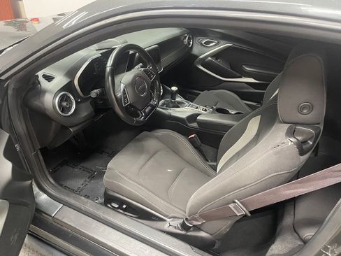 Used 2017 Chevrolet Camaro LS RWD image 13