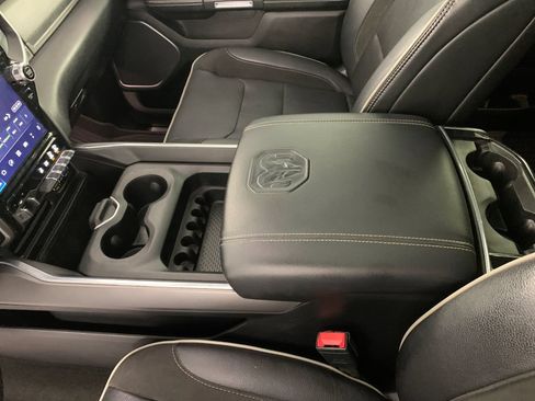 Used 2022 RAM 1500 Laramie AWD/4WD image 30