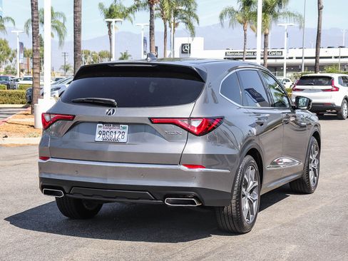 Used 2022 Acura MDX w/ Technology Package FWD image 11