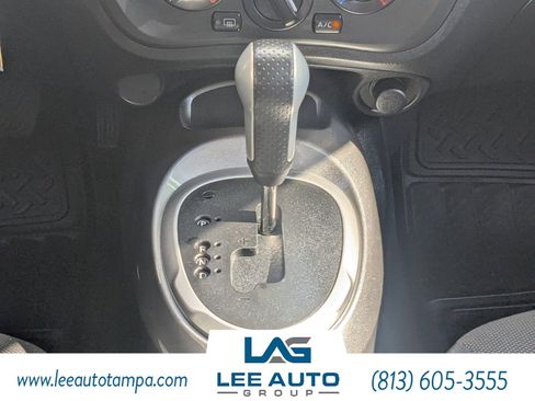 Used 2013 Nissan Juke S image 17