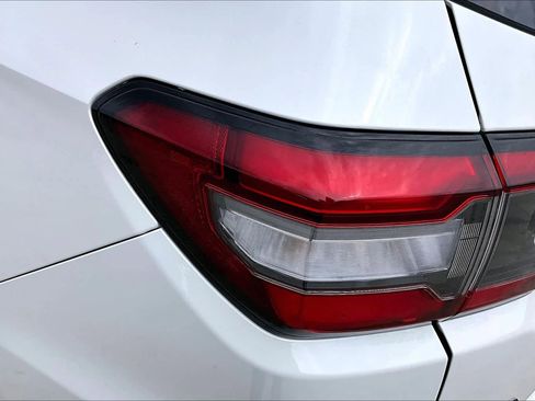 Used 2025 Honda Pilot Black Edition image 29