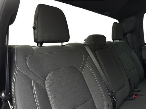 Used 2025 RAM 1500 Big Horn AWD/4WD image 42