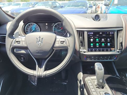 Used 2024 Maserati Levante GT Ultima image 6