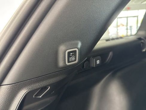 Used 2023 Jeep Grand Cherokee Altitude AWD/4WD image 12