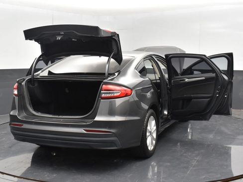 Used 2019 Ford Fusion SE FWD image 35