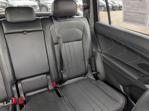 Used 2022 Volkswagen Tiguan SE R-Line AWD/4WD image 14