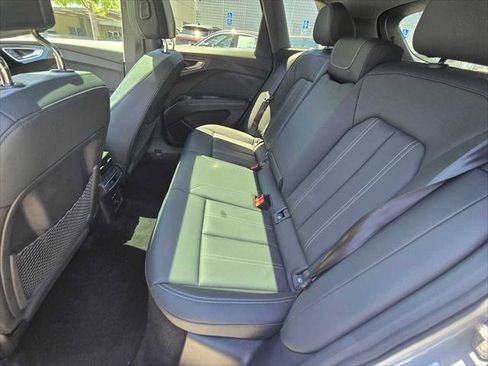 Used 2023 Audi Q4 e-tron Premium Plus w/ Premium Plus AWD/4WD image 19