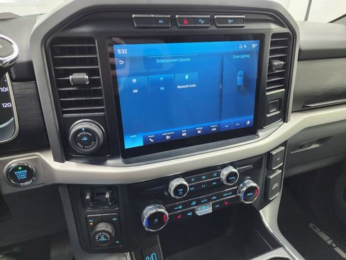 Used 2022 Ford F150 XLT w/ Equipment Group 302A High image 11