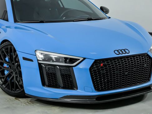 Used 2017 Audi R8 V10 plus image 3