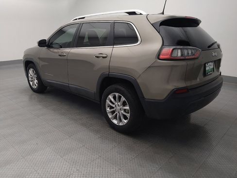 Used 2019 Jeep Cherokee Latitude w/ Popular Appearance Group FWD image 3