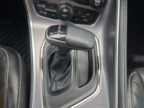 Used 2016 Dodge Challenger SRT Hellcat RWD image 25