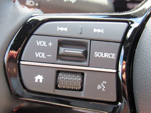 Used 2024 Honda HR-V Sport image 11