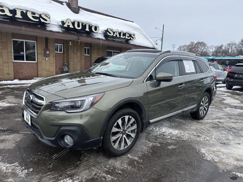 Used 2018 Subaru Outback 3.6R Touring image 5