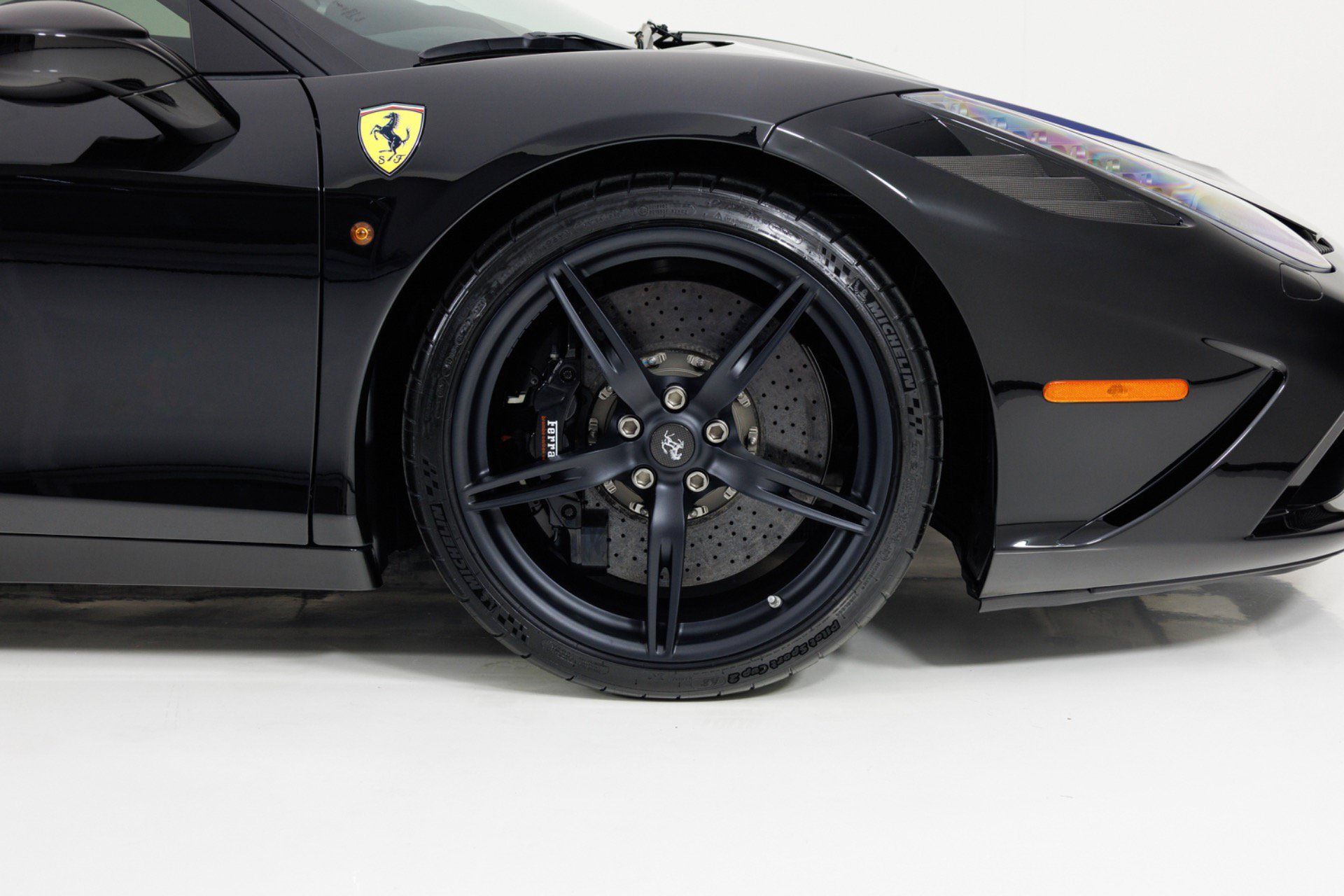 Used 2015 Ferrari 458 Speciale Coupe RWD image 12