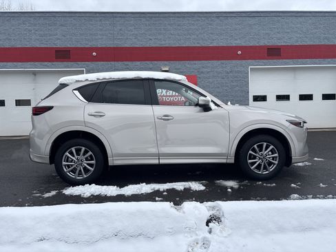 Used 2025 MAZDA CX-5 AWD 2.5 S w/ Select Package image 3