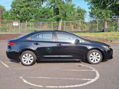 Certified 2023 Toyota Corolla LE w/ Carpet Mat Package (TMS) FWD image 26